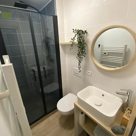Apartamento Entierement Refait A Neuf - 170